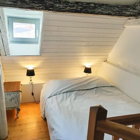 La Maison Bleue - Historic House In The Heart Of Hébergement de vacances